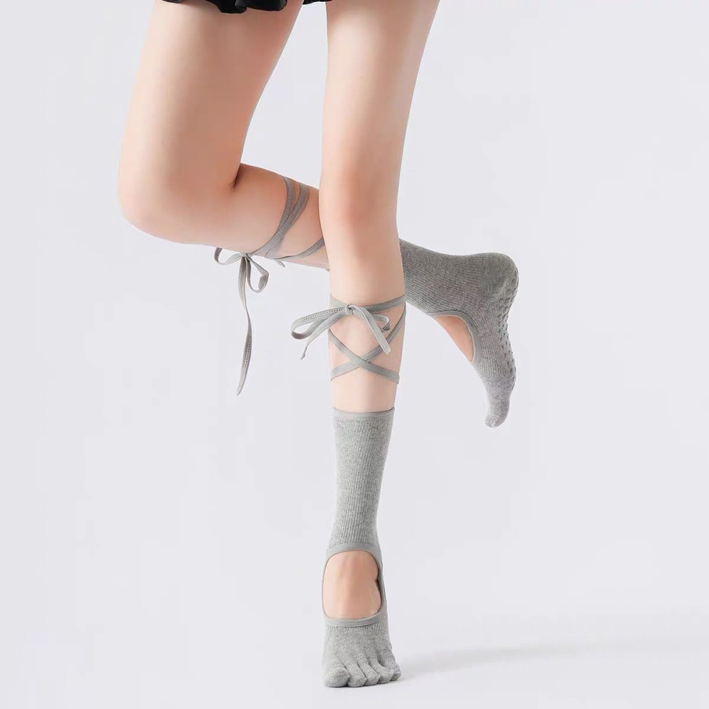 Lace-up Ballet Yoga Socks Wome - Sports Socks 评论和价格